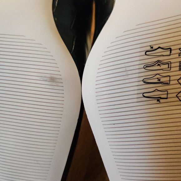 NWOB Michael Kors Cosmo Crocodile Embossed Leather Kitten Heel Dress Bootie - Picture 10 of 14